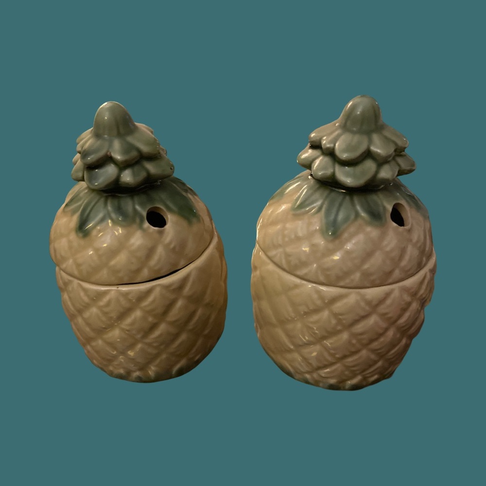 Rare Vintage Ceramic Orchids of Hawaii Style R-15 Pineapple Tiki Mug